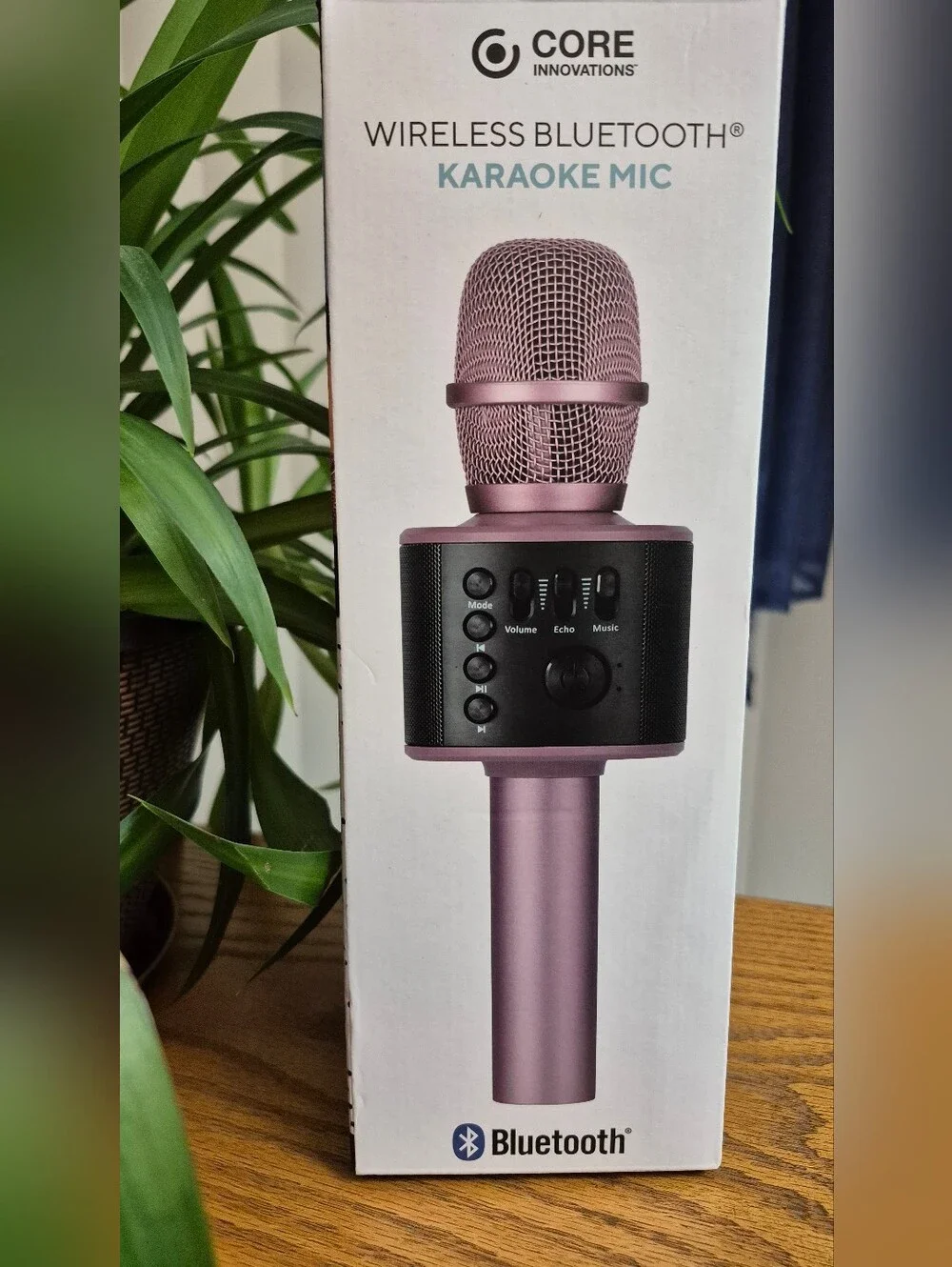 Wireless Bluetooth Karaoke Mic - Rose Gold. USED ONCE
